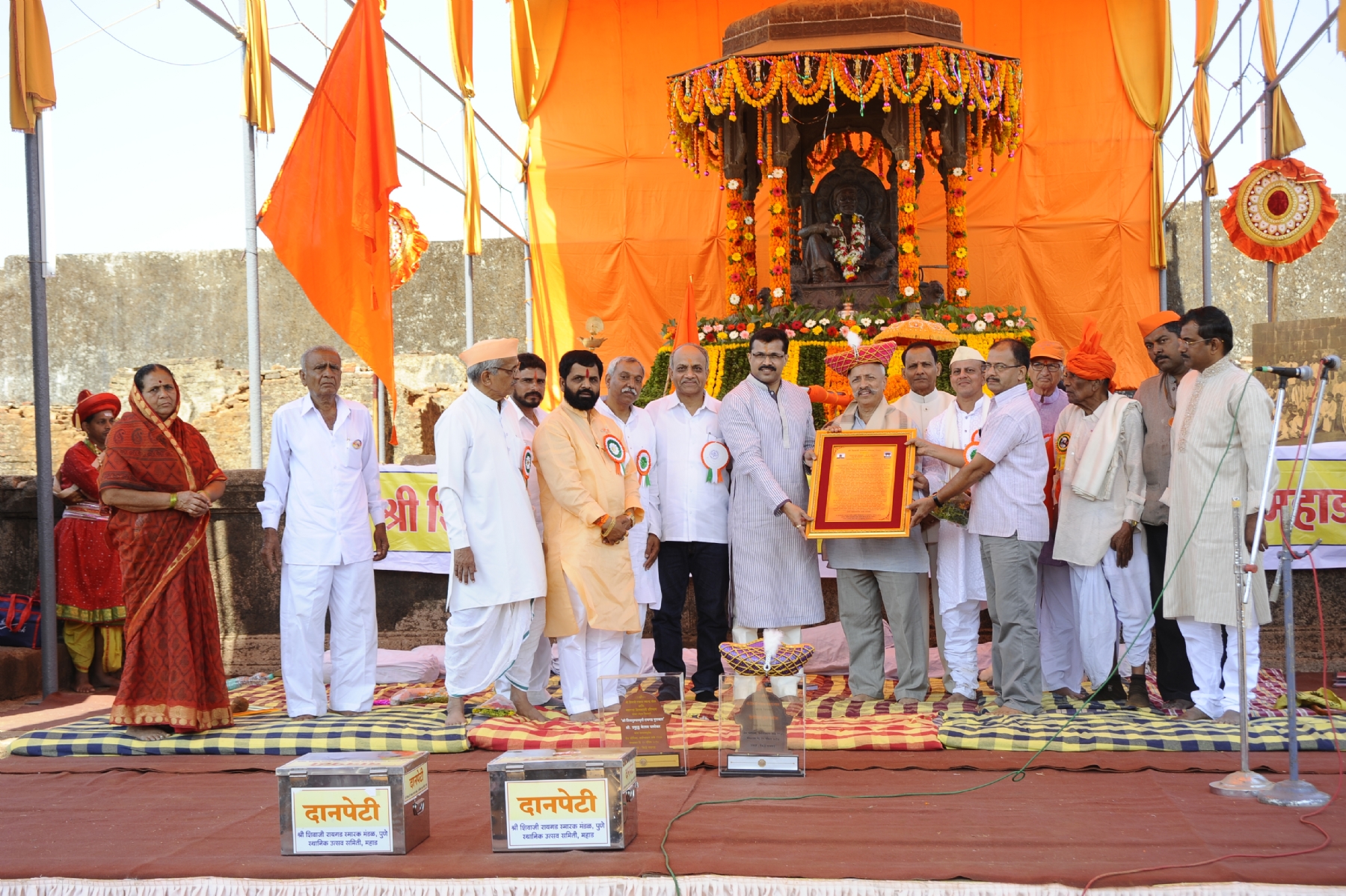 श्री शिवपुण्यस्मृती रायगड पुरस्कार प्रा. प्र. के. घाणेकर